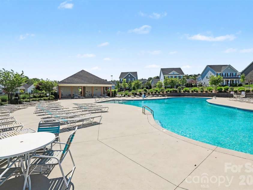 13712 Cinnabar Place, Huntersville, NC 28078.  MLS# CAR4372187, YatesRealty ID 26191. 