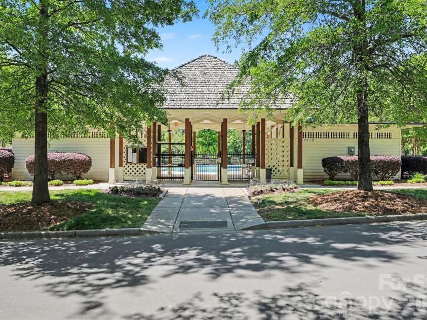13712 Cinnabar Place, Huntersville, NC 28078.  MLS# CAR4372187, YatesRealty ID 26191. 