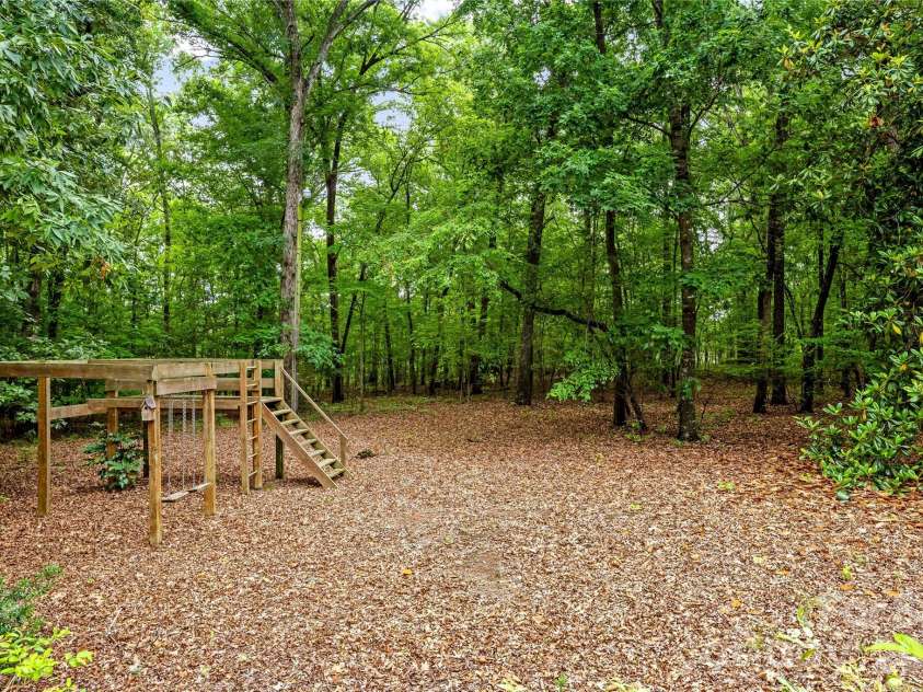 2038 Skyway Drive, Monroe, NC 28110.  MLS# CAR4387550, YatesRealty ID 26192. 