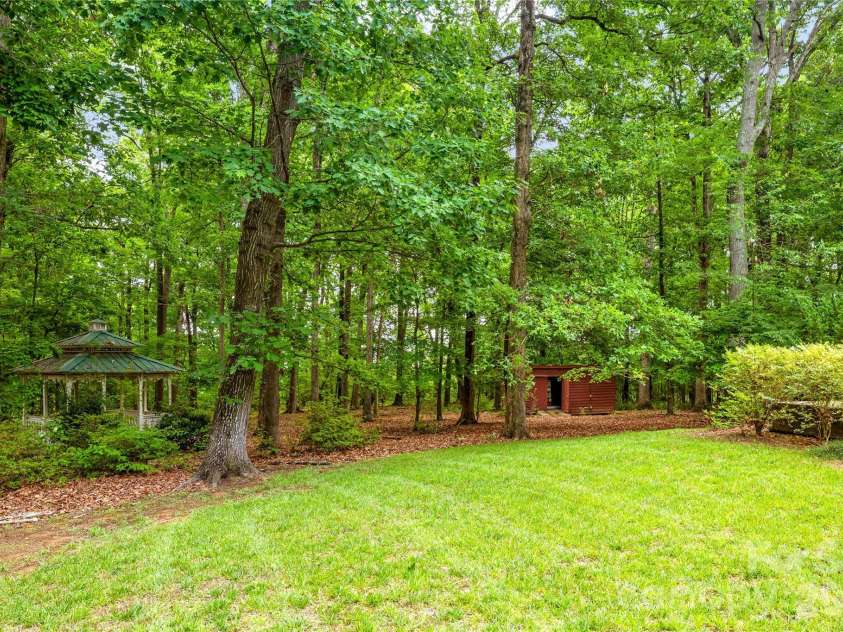 2038 Skyway Drive, Monroe, NC 28110.  MLS# CAR4387550, YatesRealty ID 26192. 