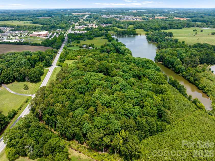 2038 Skyway Drive, Monroe, NC 28110.  MLS# CAR4387550, YatesRealty ID 26192. 
