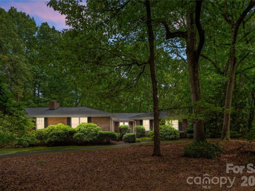 2038 Skyway Drive, Monroe, NC 28110.  MLS# CAR4387550, YatesRealty ID 26192. 