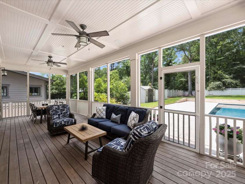 431 Wonderwood Drive, Charlotte, NC 28211.  MLS# CAR4266684, YatesRealty ID 26192. Screened Porch