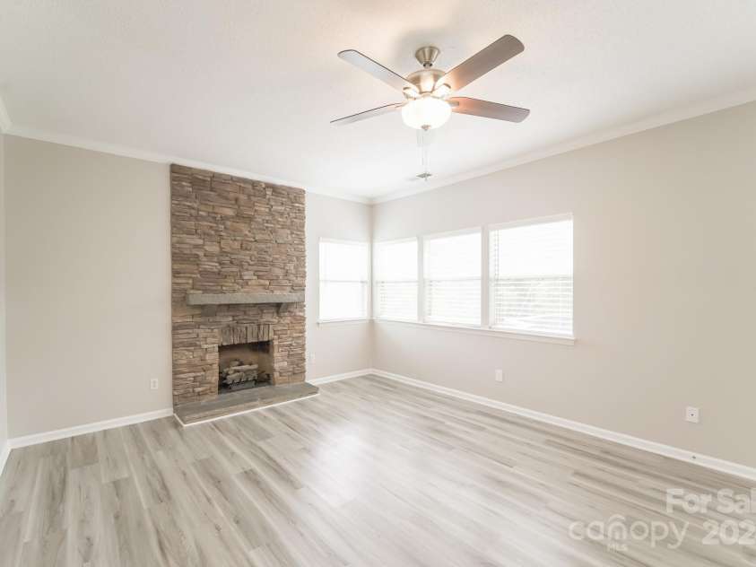 15129 Dartford Lane, Mint Hill, NC 28227.  MLS# CAR4170244, YatesRealty ID 26193. 