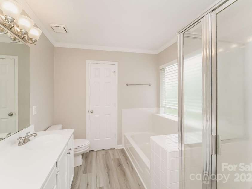 15129 Dartford Lane, Mint Hill, NC 28227.  MLS# CAR4170244, YatesRealty ID 26193. 