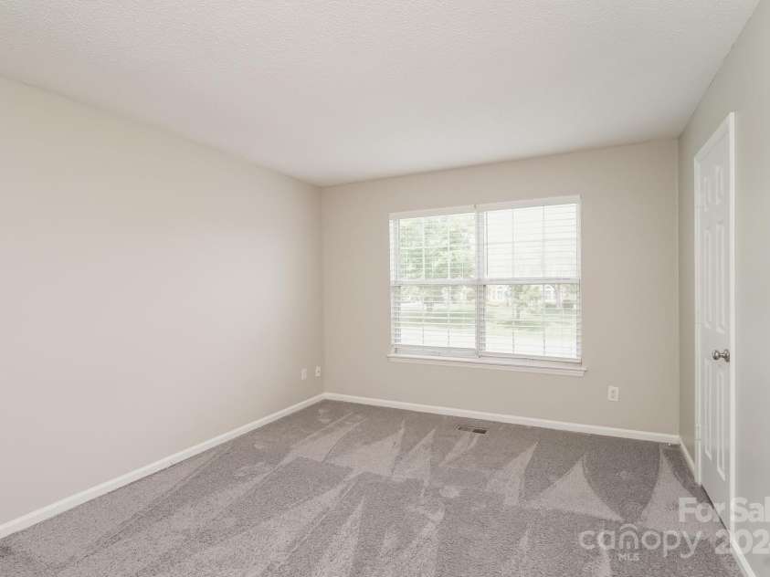 15129 Dartford Lane, Mint Hill, NC 28227.  MLS# CAR4170244, YatesRealty ID 26193. 