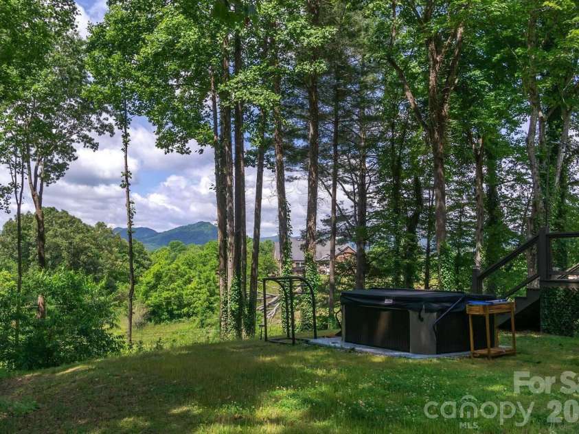 29 Friendly Drive, Old Fort, NC 28762.  MLS# CAR4382103, YatesRealty ID 26193. 