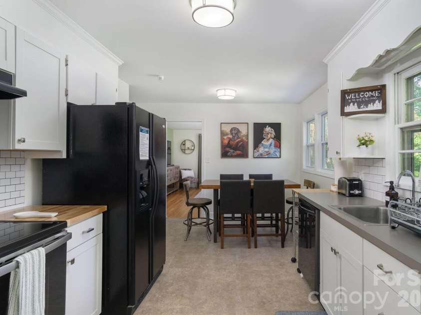 29 Friendly Drive, Old Fort, NC 28762.  MLS# CAR4382103, YatesRealty ID 26193. 