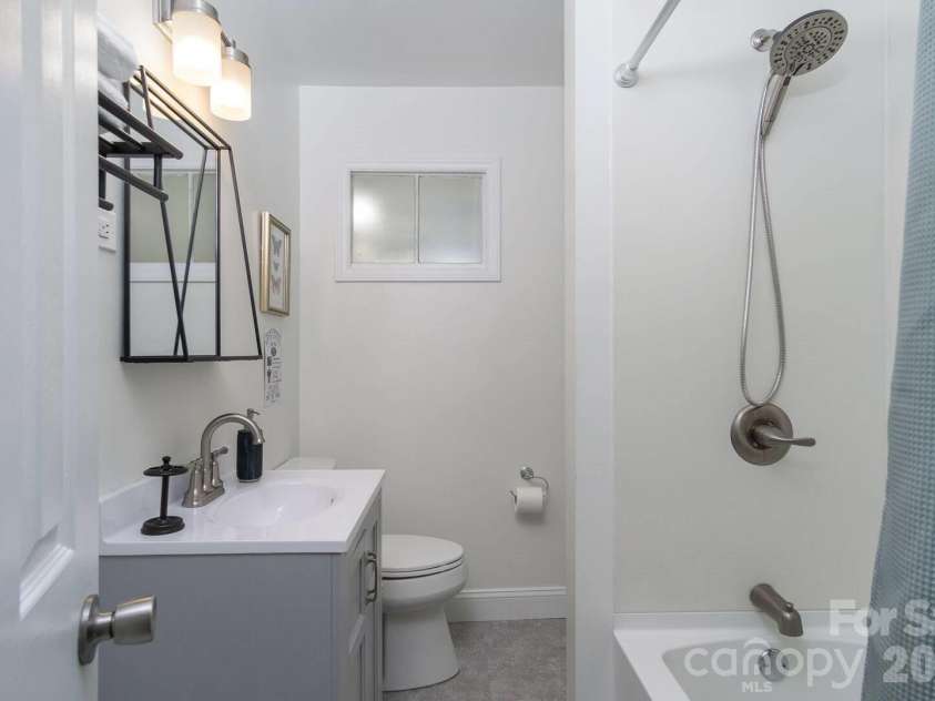 29 Friendly Drive, Old Fort, NC 28762.  MLS# CAR4382103, YatesRealty ID 26193. 