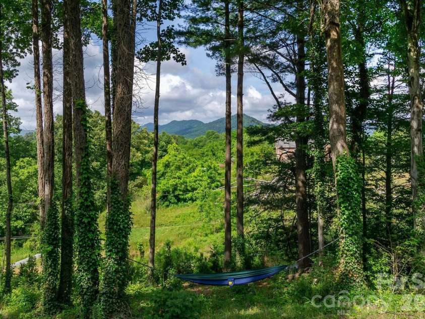 29 Friendly Drive, Old Fort, NC 28762.  MLS# CAR4382103, YatesRealty ID 26193. 