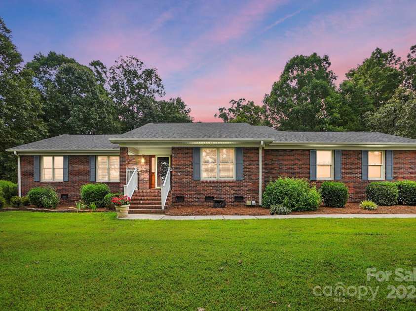 10055 Highway 601 Highway, Midland, NC 28107.  MLS# CAR4279690, YatesRealty ID 26194. 