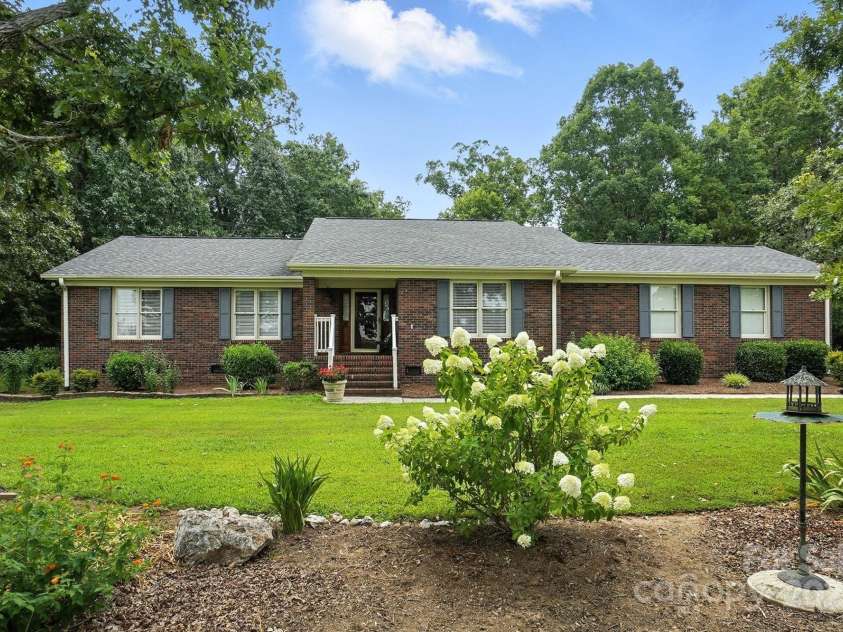 10055 Highway 601 Highway, Midland, NC 28107.  MLS# CAR4279690, YatesRealty ID 26194. 