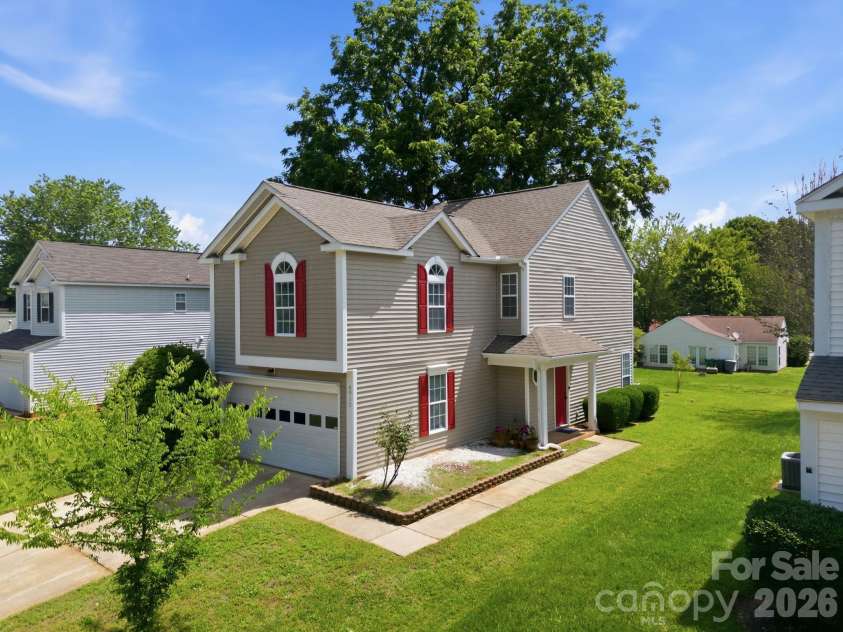 6912 Alanbrook Road, Charlotte, NC 28215.  MLS# CAR4387607, YatesRealty ID 26194. Front