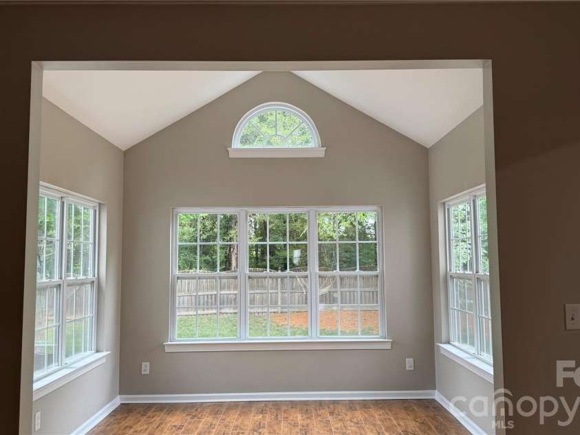11234 Huntington Meadow Lane, Charlotte, NC 28273.  MLS# CAR4386495, YatesRealty ID 26195. 