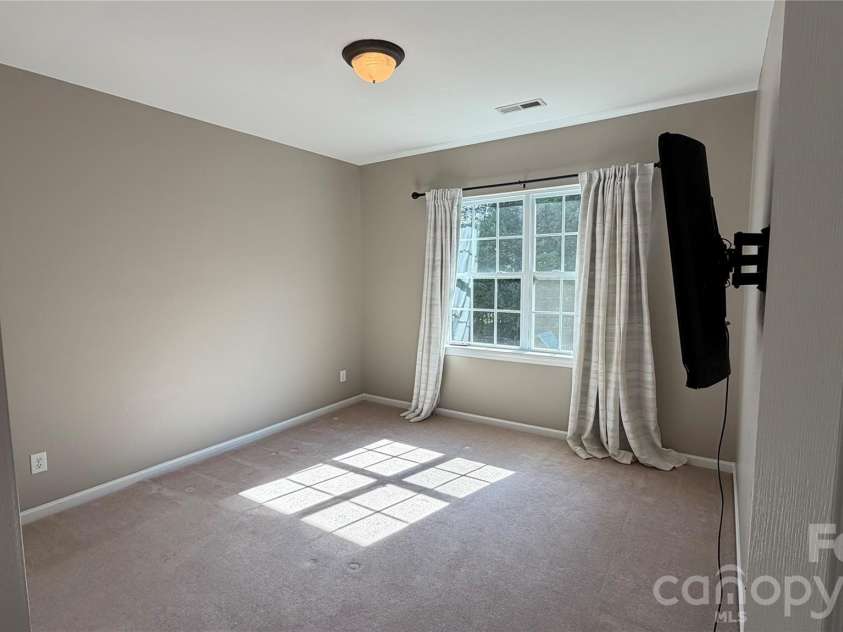 11234 Huntington Meadow Lane, Charlotte, NC 28273.  MLS# CAR4386495, YatesRealty ID 26195. Bedoom on upper level