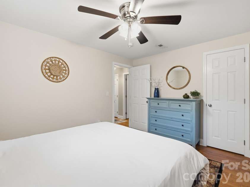 2549 Lake Shore Road, Denver, NC 28037.  MLS# CAR4385563, YatesRealty ID 26196. 