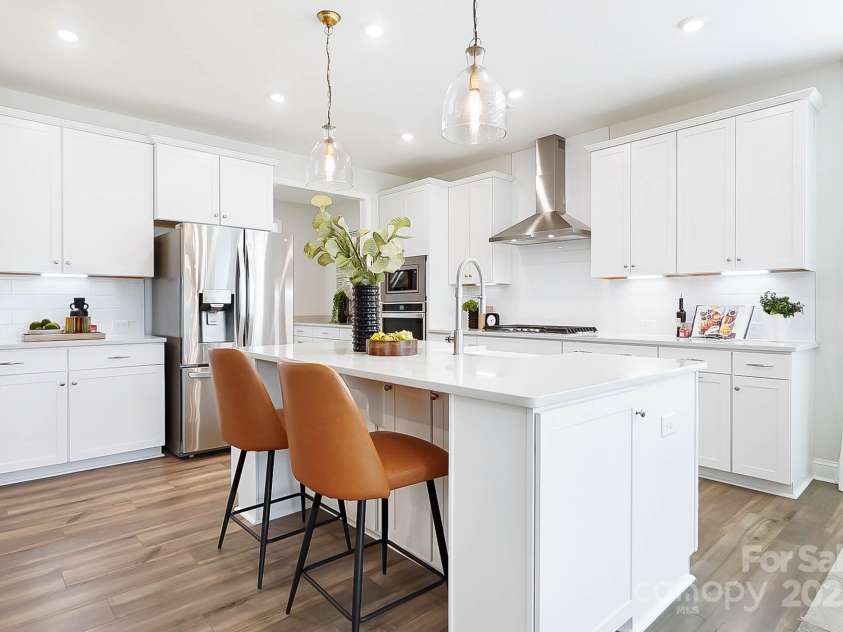 7058 Cloer Court, Charlotte, NC 28214.  MLS# CAR4274375, YatesRealty ID 26196. 