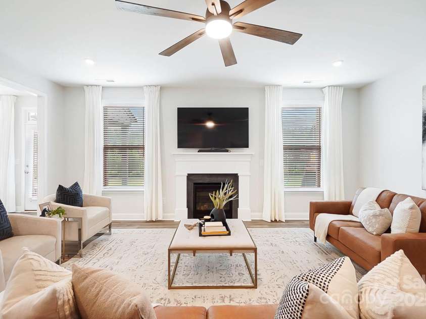 7058 Cloer Court, Charlotte, NC 28214.  MLS# CAR4274375, YatesRealty ID 26196. 