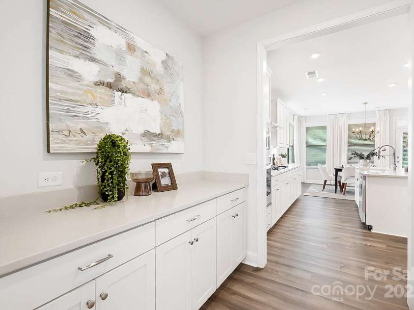 7058 Cloer Court, Charlotte, NC 28214.  MLS# CAR4274375, YatesRealty ID 26196. 