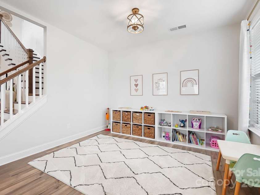 7058 Cloer Court, Charlotte, NC 28214.  MLS# CAR4274375, YatesRealty ID 26196. 