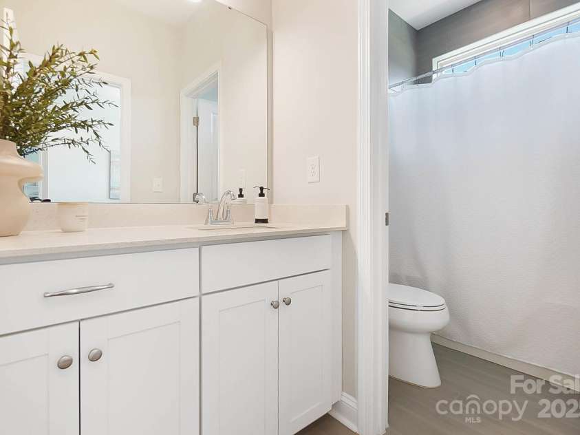 7058 Cloer Court, Charlotte, NC 28214.  MLS# CAR4274375, YatesRealty ID 26196. 