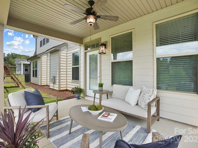 7058 Cloer Court, Charlotte, NC 28214.  MLS# CAR4274375, YatesRealty ID 26196. 