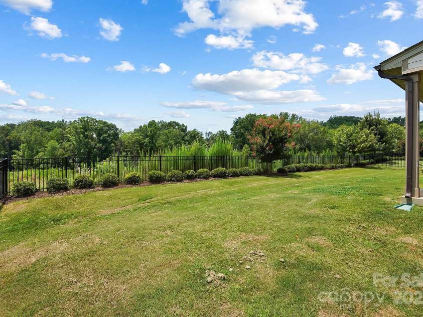 7058 Cloer Court, Charlotte, NC 28214.  MLS# CAR4274375, YatesRealty ID 26196. 