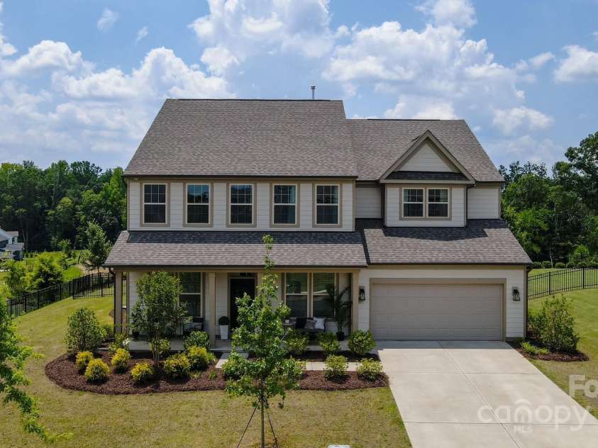 7058 Cloer Court, Charlotte, NC 28214.  MLS# CAR4274375, YatesRealty ID 26196. 