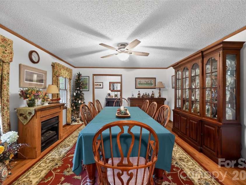 711 Candlewick Drive, Salisbury, NC 28147.  MLS# CAR4385593, YatesRealty ID 26197. 