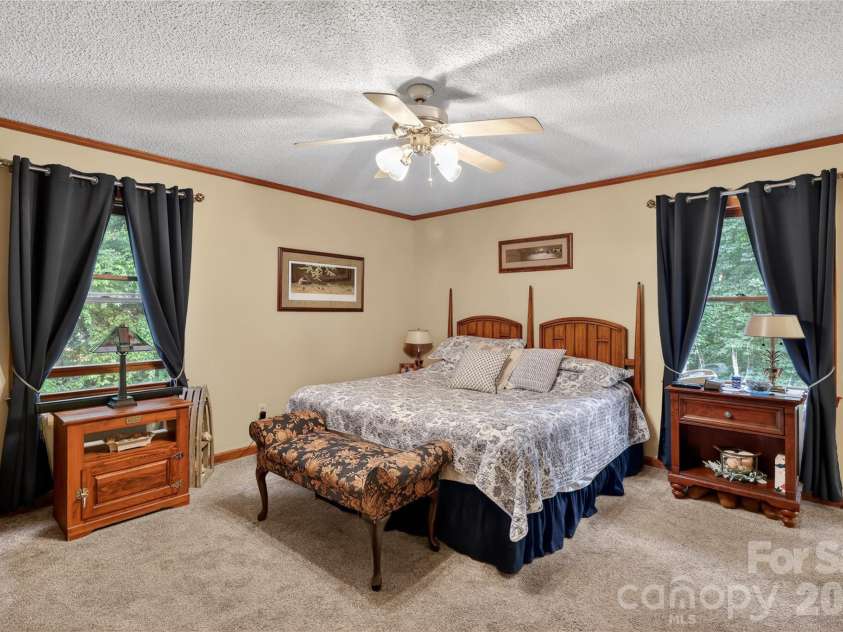 711 Candlewick Drive, Salisbury, NC 28147.  MLS# CAR4385593, YatesRealty ID 26197. 