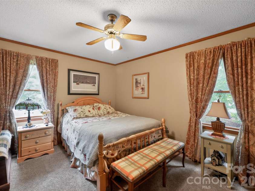 711 Candlewick Drive, Salisbury, NC 28147.  MLS# CAR4385593, YatesRealty ID 26197. 