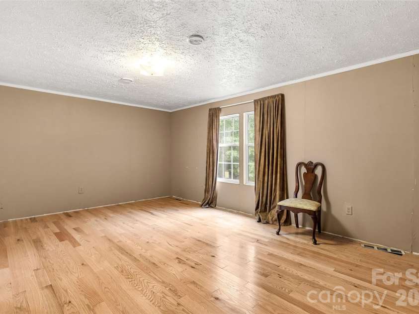 135 Benton Road, Kings Mountain, NC 28086.  MLS# CAR4379689, YatesRealty ID 26198. 