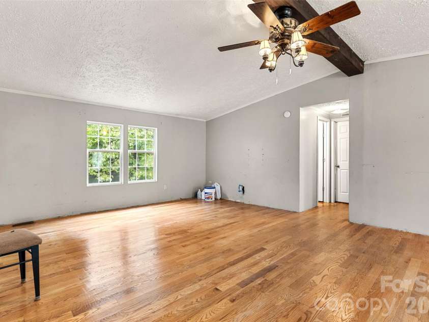 135 Benton Road, Kings Mountain, NC 28086.  MLS# CAR4379689, YatesRealty ID 26198. 