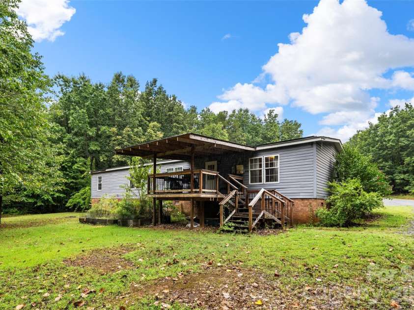 135 Benton Road, Kings Mountain, NC 28086.  MLS# CAR4379689, YatesRealty ID 26198. 