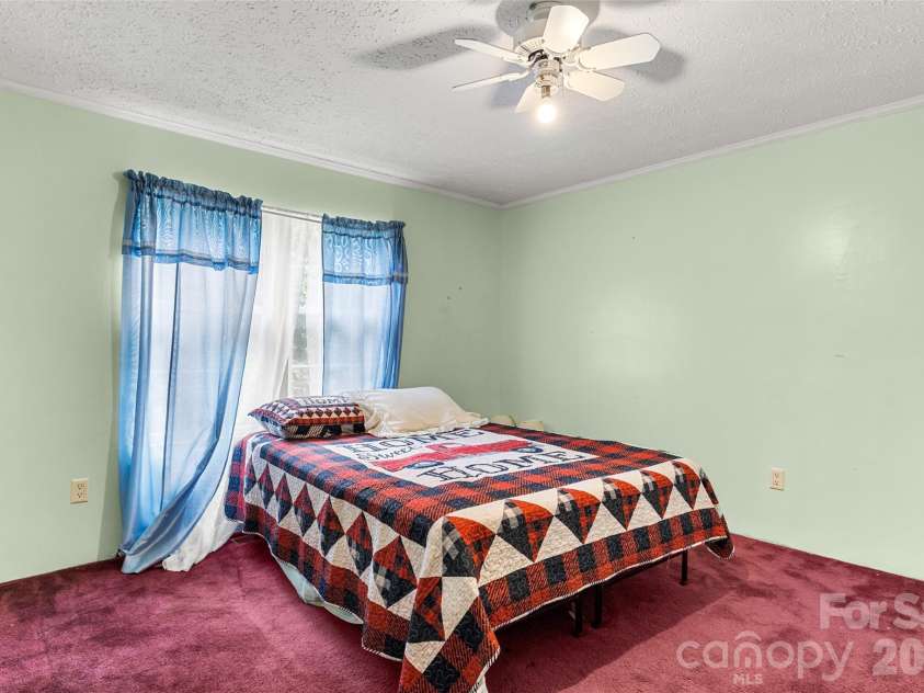 135 Benton Road, Kings Mountain, NC 28086.  MLS# CAR4379689, YatesRealty ID 26198. 