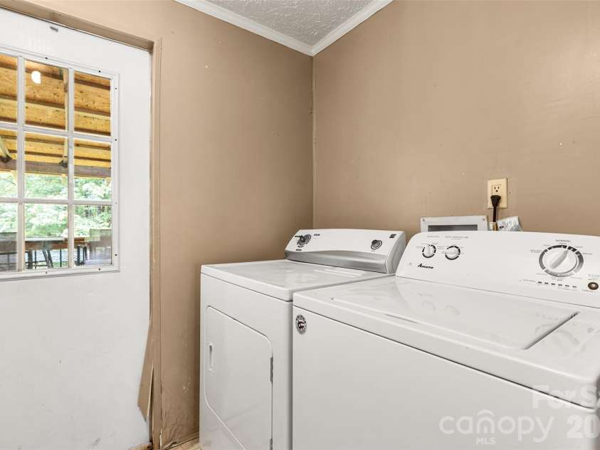 135 Benton Road, Kings Mountain, NC 28086.  MLS# CAR4379689, YatesRealty ID 26198. 