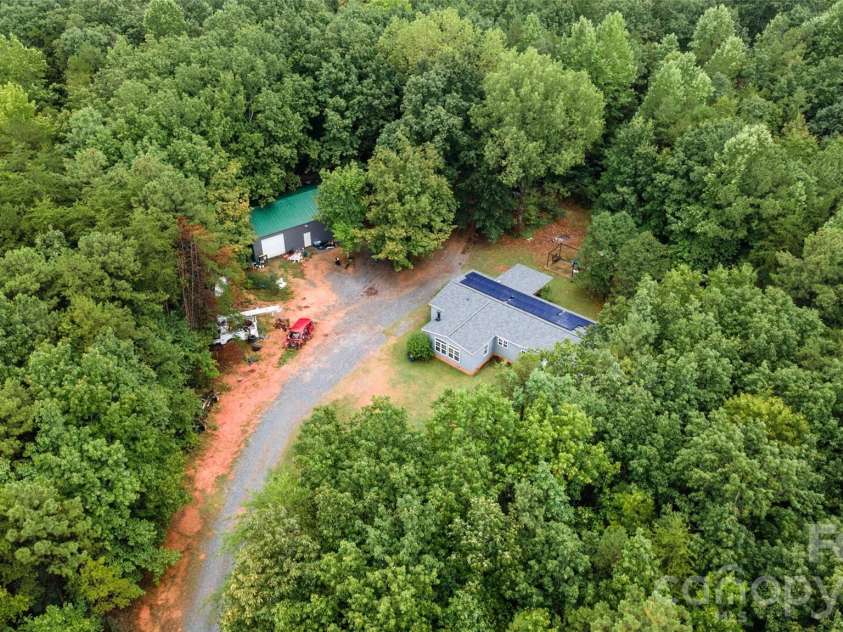 135 Benton Road, Kings Mountain, NC 28086.  MLS# CAR4379689, YatesRealty ID 26198. 