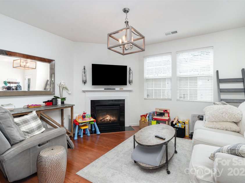 8245 Viewpoint Lane, Cornelius, NC 28031.  MLS# CAR4279282, YatesRealty ID 26198. 