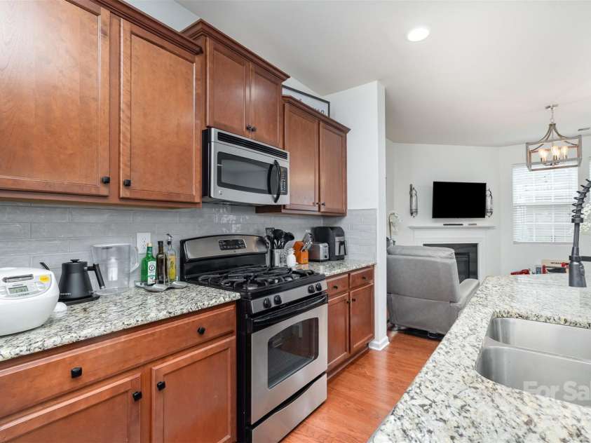 8245 Viewpoint Lane, Cornelius, NC 28031.  MLS# CAR4279282, YatesRealty ID 26198. 