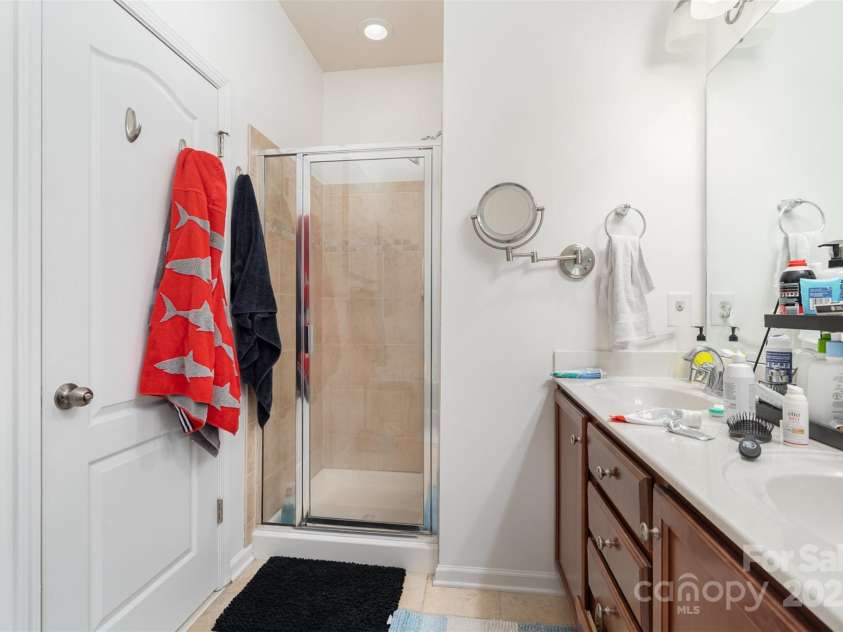 8245 Viewpoint Lane, Cornelius, NC 28031.  MLS# CAR4279282, YatesRealty ID 26198. 