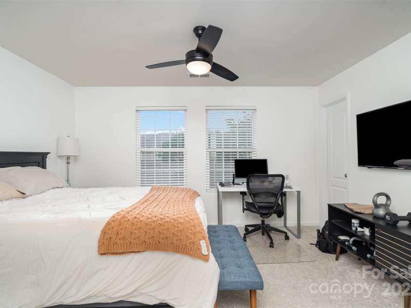 8245 Viewpoint Lane, Cornelius, NC 28031.  MLS# CAR4279282, YatesRealty ID 26198. 