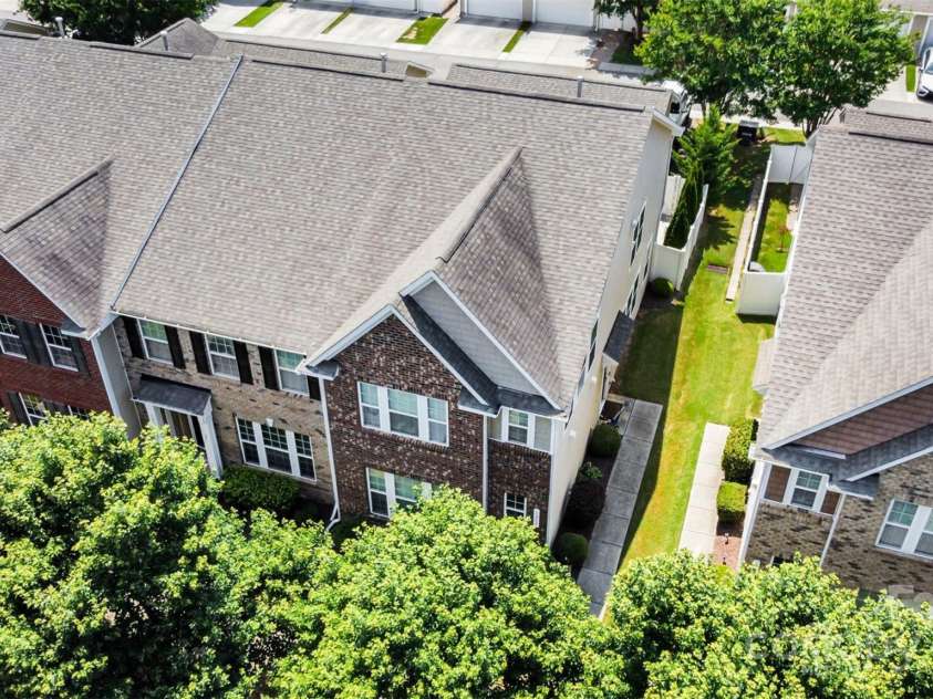 8245 Viewpoint Lane, Cornelius, NC 28031.  MLS# CAR4279282, YatesRealty ID 26198. 