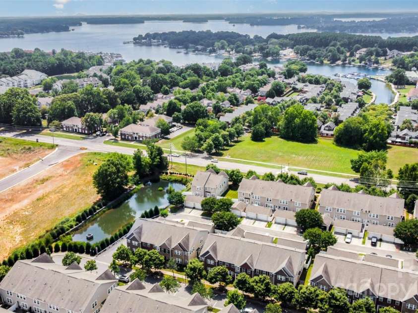 8245 Viewpoint Lane, Cornelius, NC 28031.  MLS# CAR4279282, YatesRealty ID 26198. 