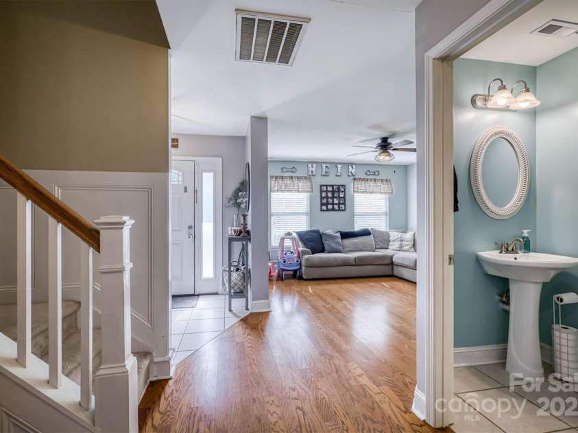 418 Eastway Lane, Conover, NC 28613.  MLS# CAR4265927, YatesRealty ID 26199. 