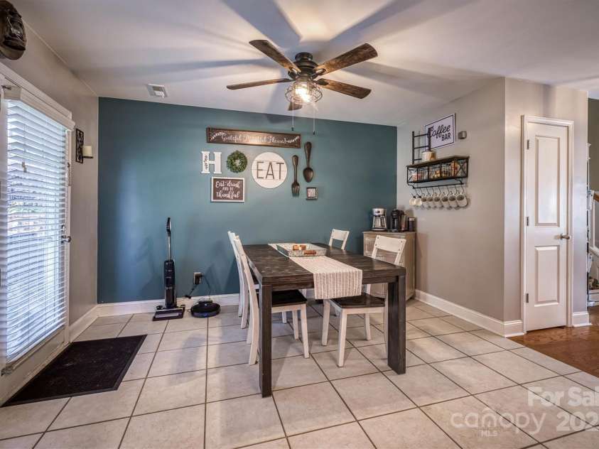 418 Eastway Lane, Conover, NC 28613.  MLS# CAR4265927, YatesRealty ID 26199. 