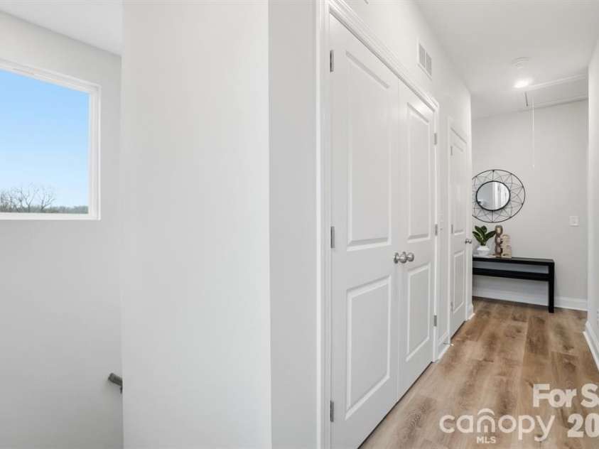 8935 Sharonbrook Drive, Charlotte, NC 28210.  MLS# CAR4403597, YatesRealty ID 2620. 