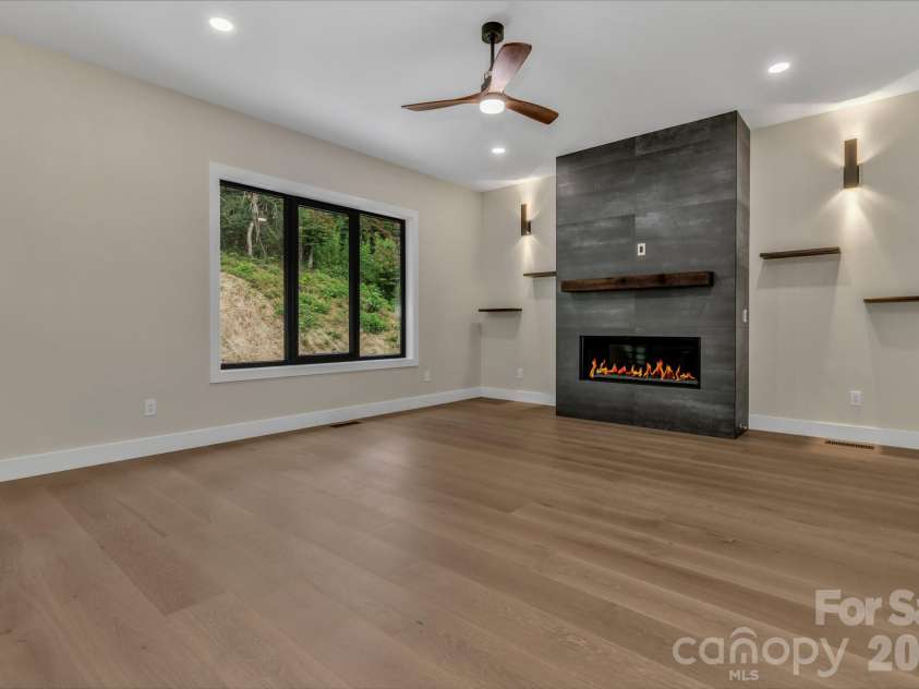 63 Winding Ridge Road, Fairview, NC 28730.  MLS# CAR4393298, YatesRealty ID 26200. 
