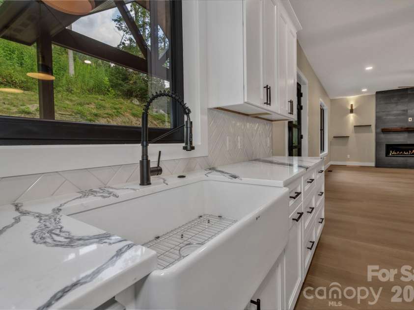 63 Winding Ridge Road, Fairview, NC 28730.  MLS# CAR4393298, YatesRealty ID 26200. 