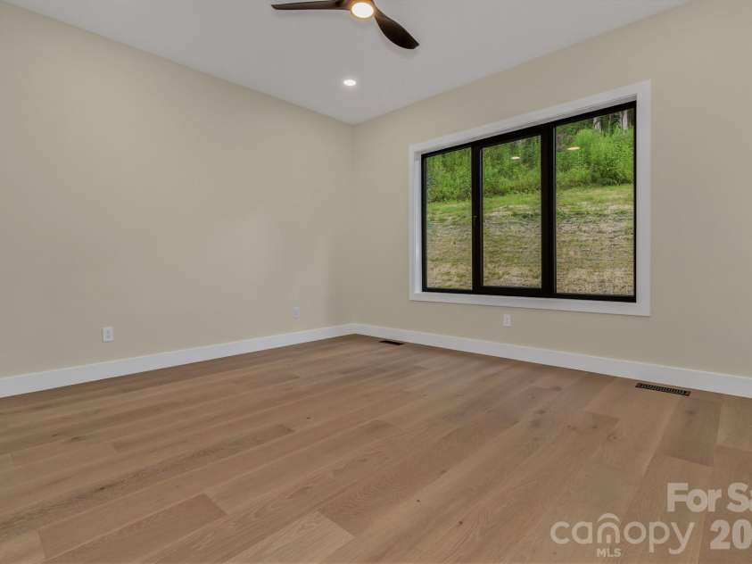 63 Winding Ridge Road, Fairview, NC 28730.  MLS# CAR4393298, YatesRealty ID 26200. 