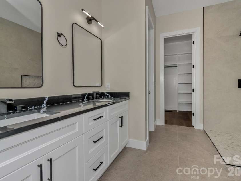 63 Winding Ridge Road, Fairview, NC 28730.  MLS# CAR4393298, YatesRealty ID 26200. 